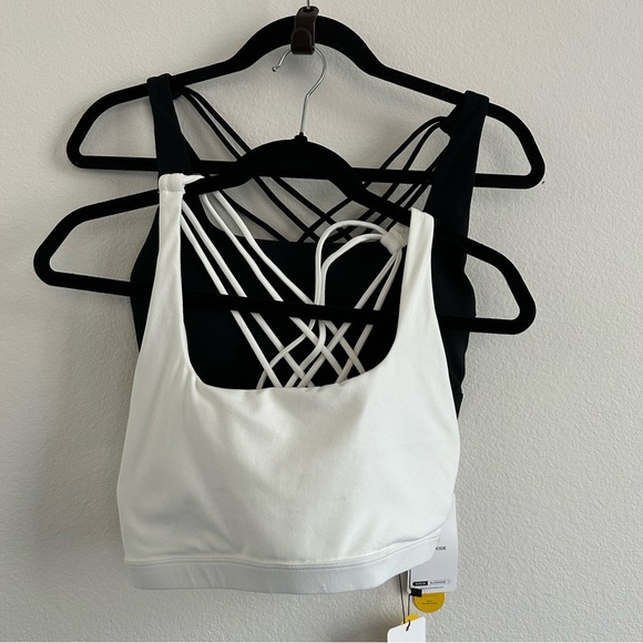 NWT SHEIN Set of 2 Sports Bras Black White Large - Picture 1 of 9